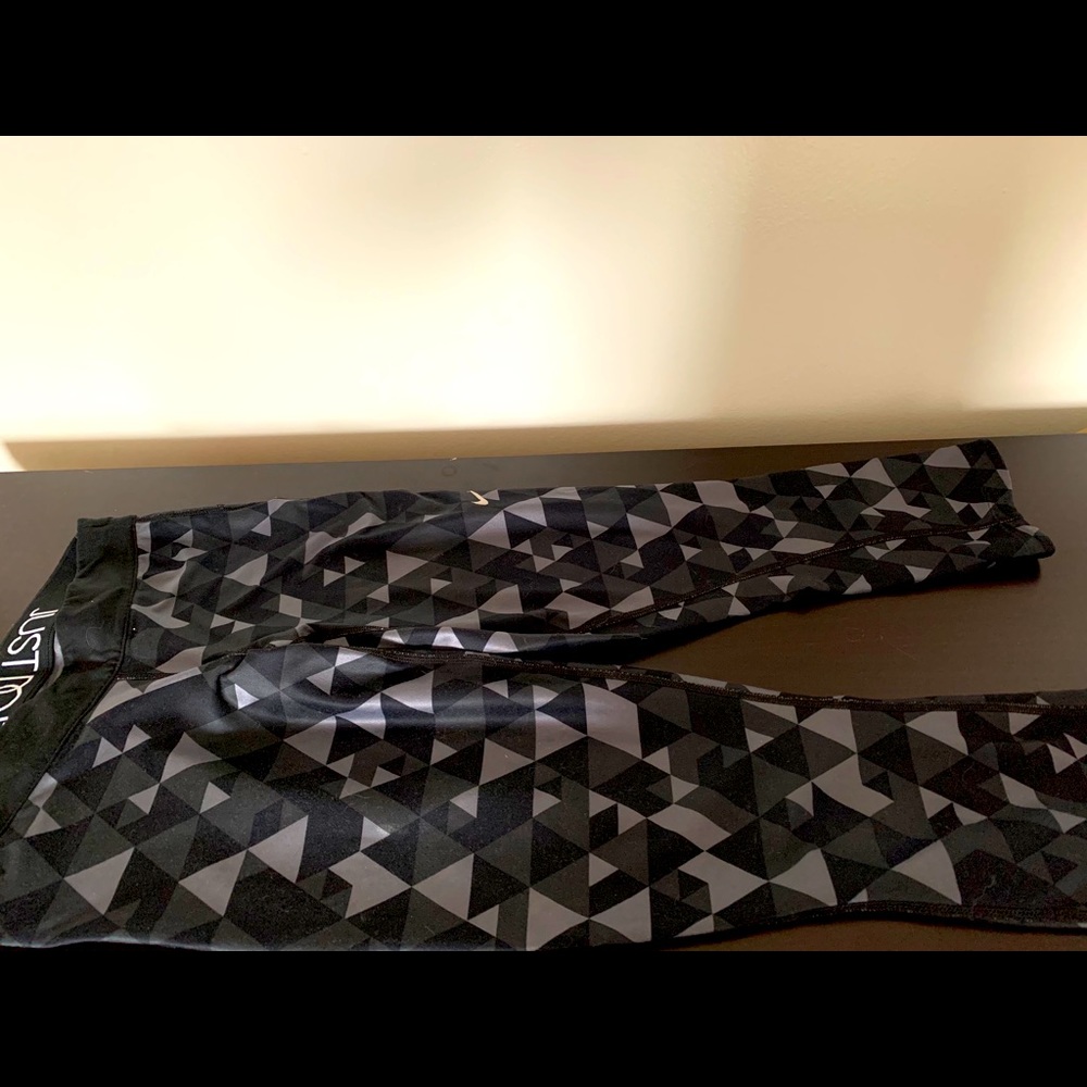 Nike crop leggings